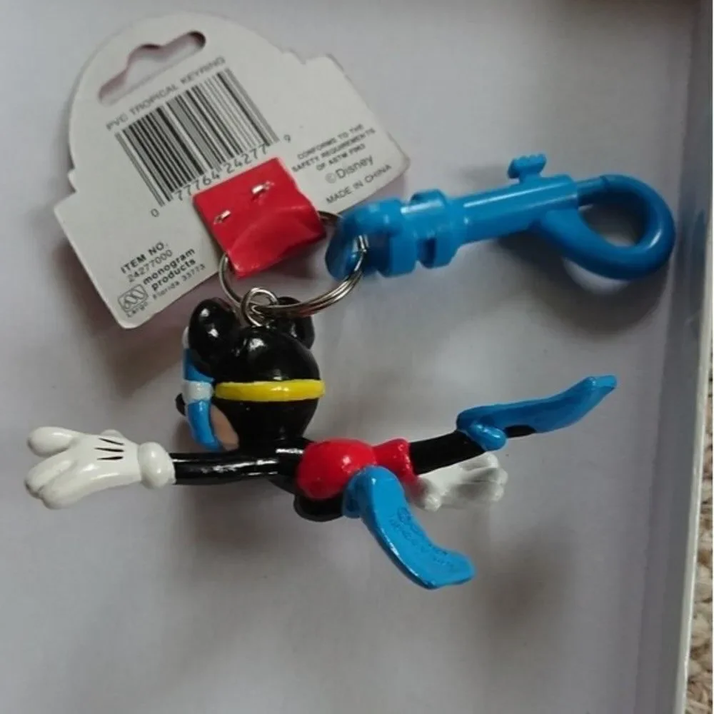 New vintage Mickey mouse snorkeling mask keychain with clip